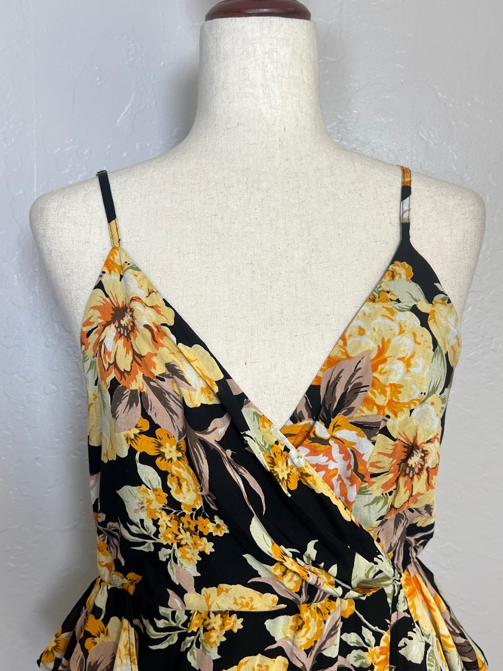 BARDOT Women’s Size S Black Yellow Floral Sleeveless Faux Wrap Peplum Midi Dress - Picture 4 of 13